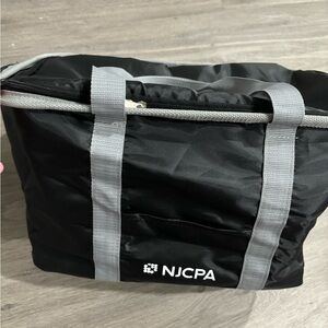 Insulated drink cooler